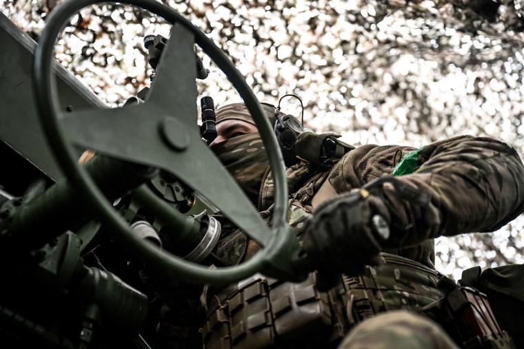 Ukrainian artillery unit on combat mission in Pokrovsk direction