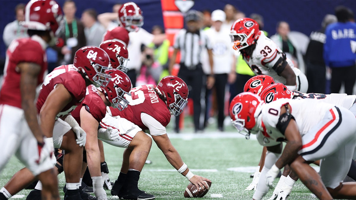Alabama lines up against Georgia