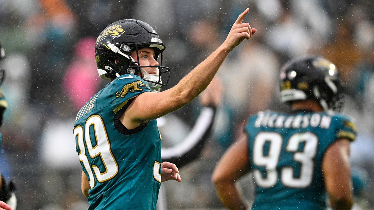 Cam Little points