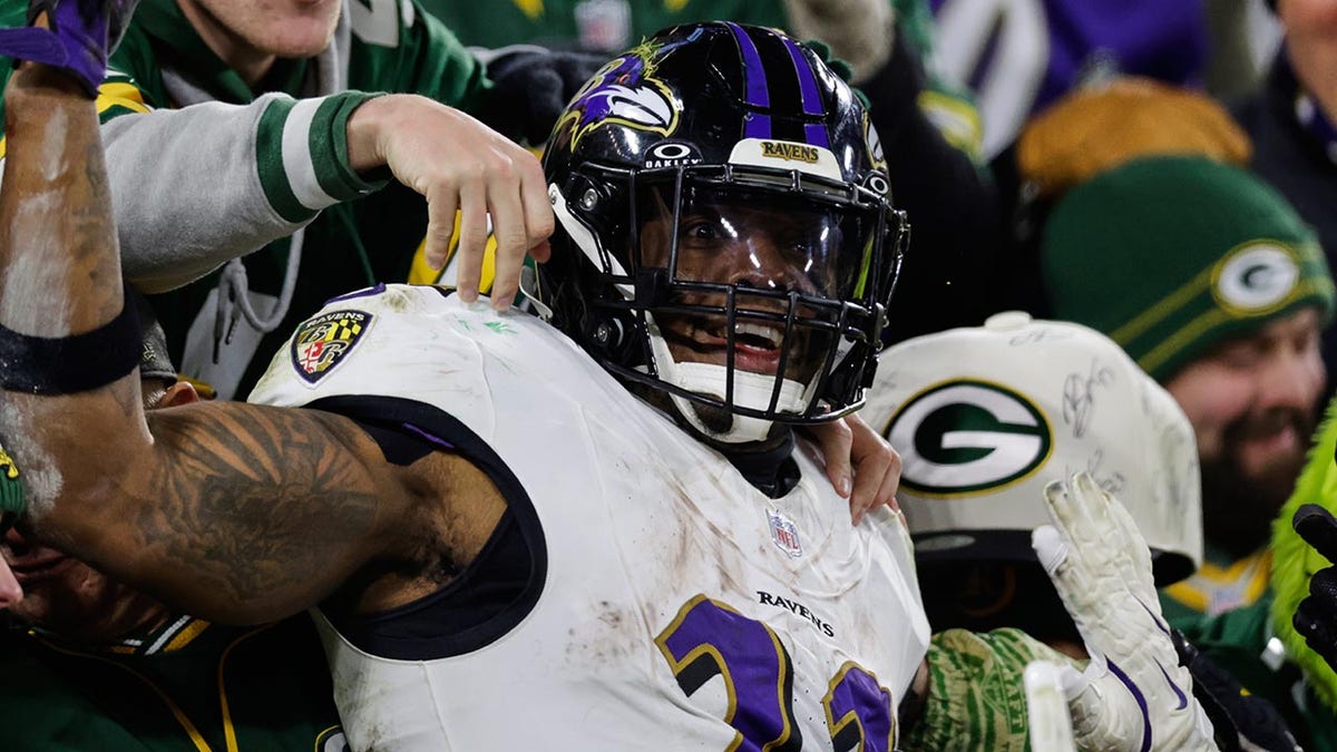 Derrick Henry celebrates with the Packers faithful
