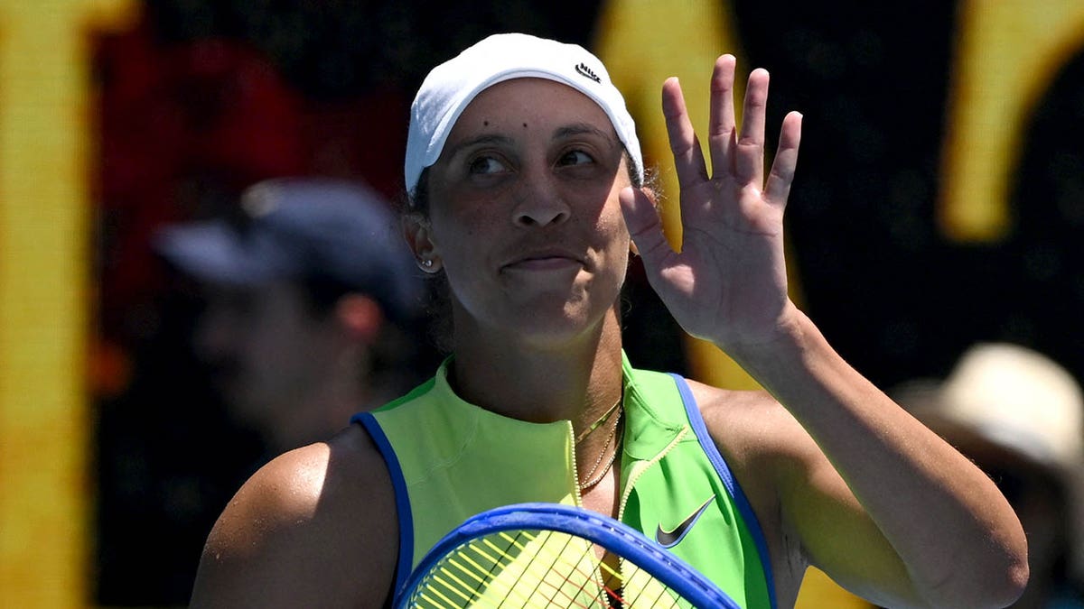 Madison Keys waves to the crowd