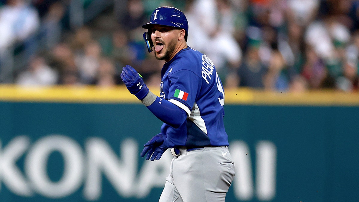 Vinnie Pasquantino celebrates home run