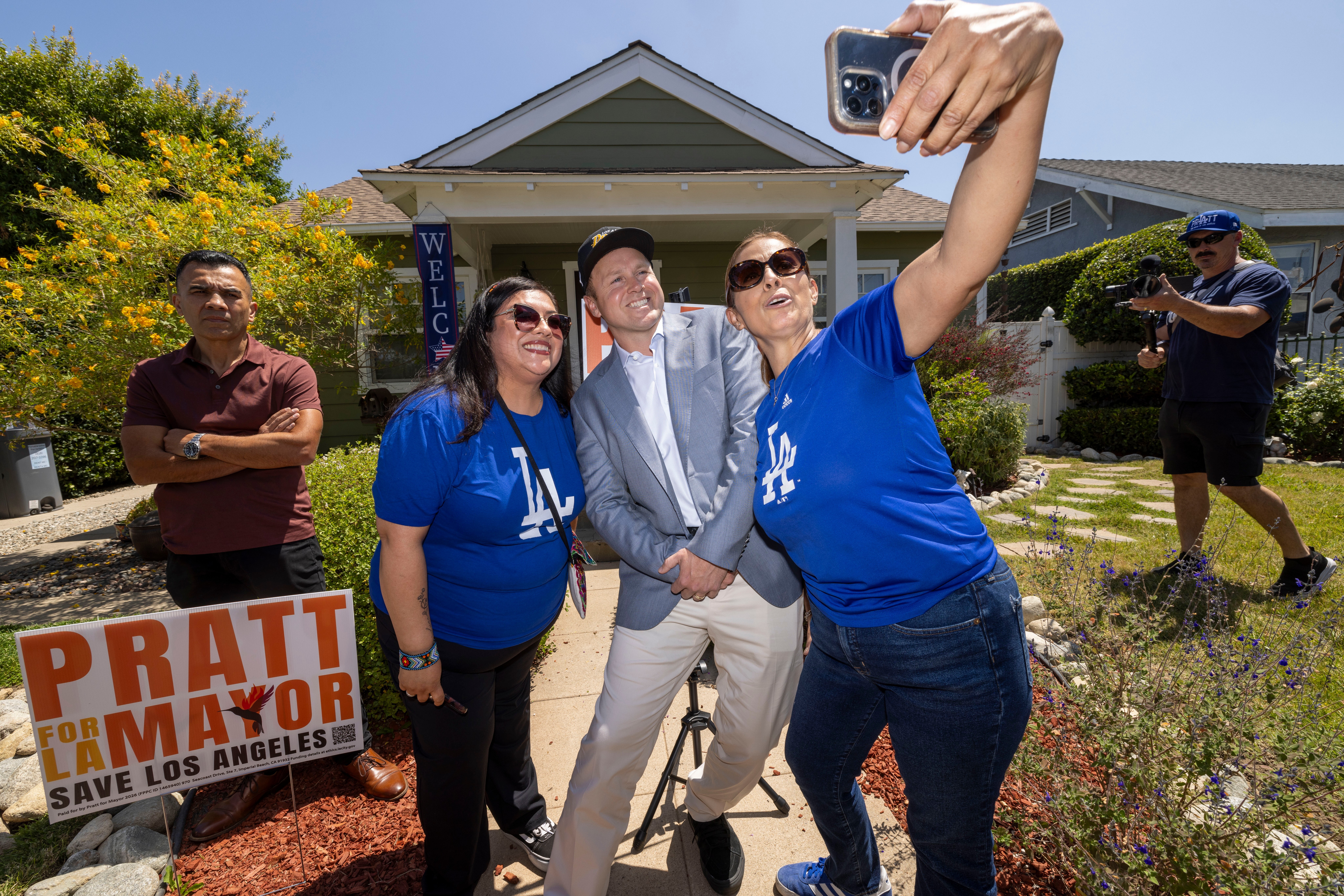 Los Angeles mayoral candidate Spencer Pratt poses for a selfie during a campaign event Sunday, May 31, 2026, in Los Angeles.