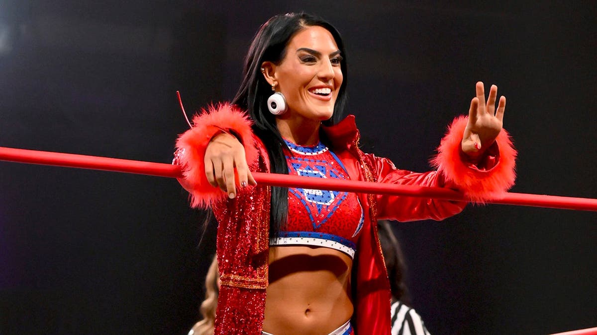 Tessa Blanchard wrestling in the U.S. vs. Canada Border Brawl event in Niagara Falls Ontario