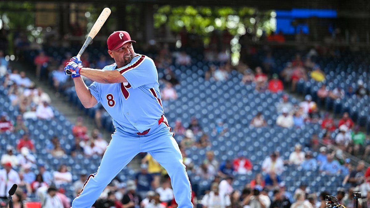 Shane Victorino bats during the 3-on-3 Challenge at Citizens Bank Park.