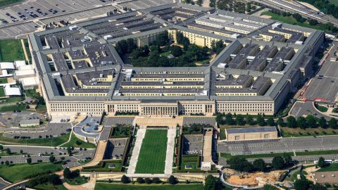 Elon Musk and Palmer Luckey’s new Pentagon roles raise ethics worries
